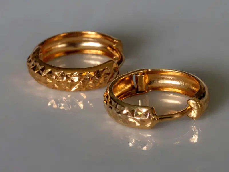 solid gold jewelry